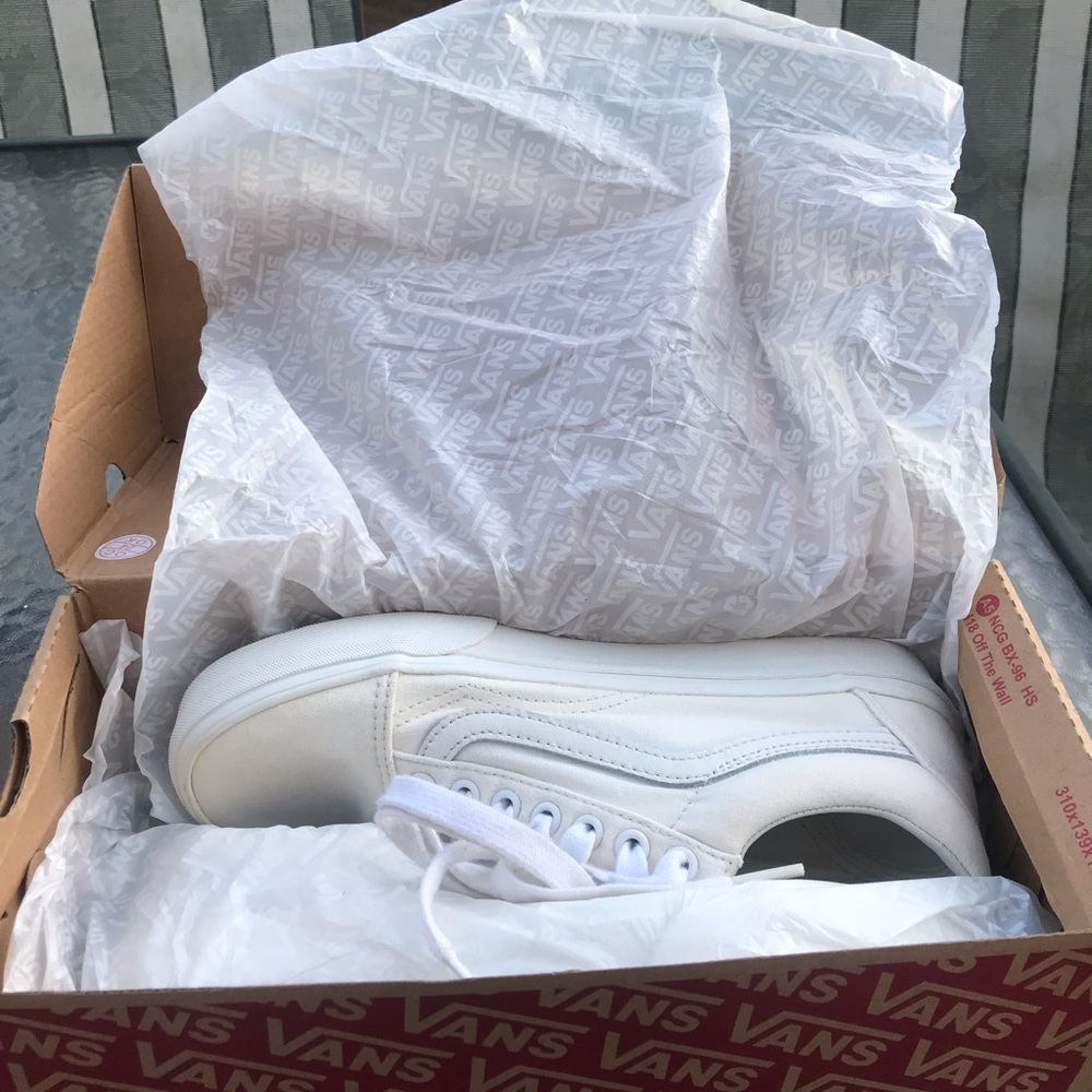 White vans